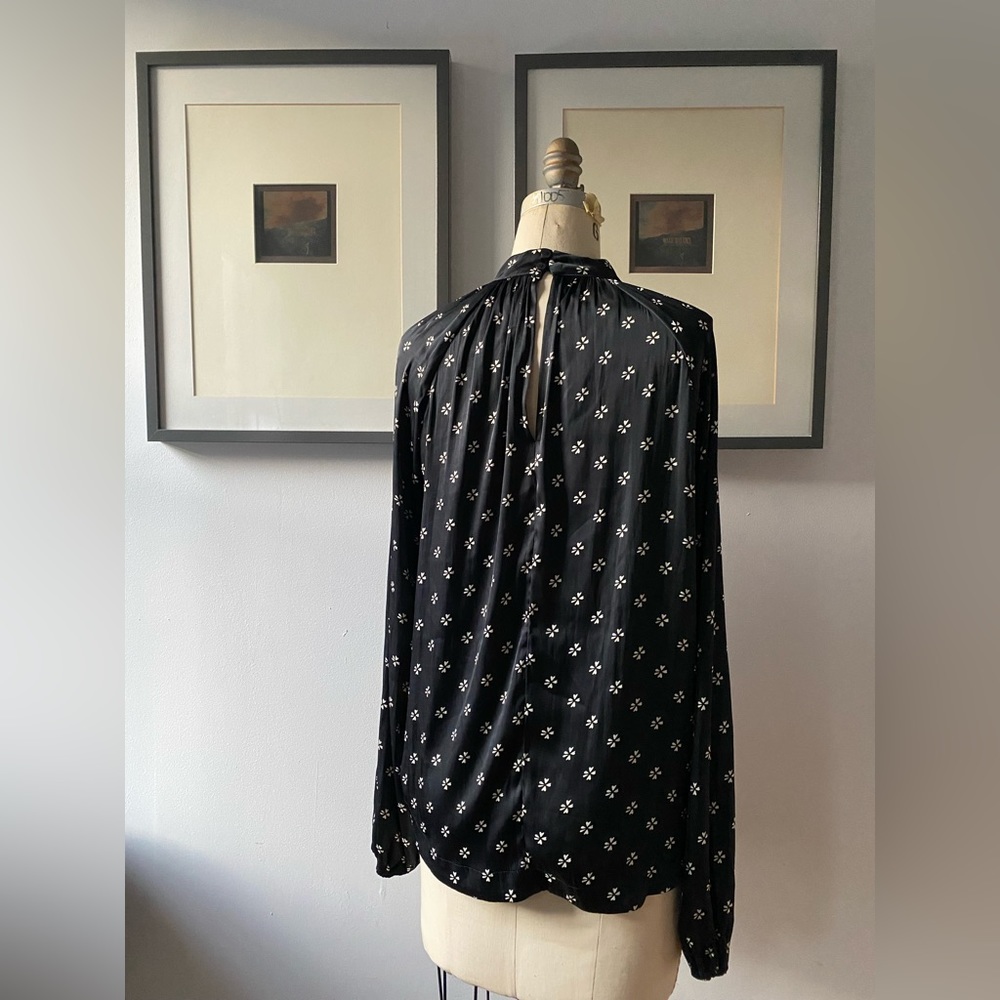 Gap Silk Mockneck Blouse, | Size S Tall - Picture 7 of 7